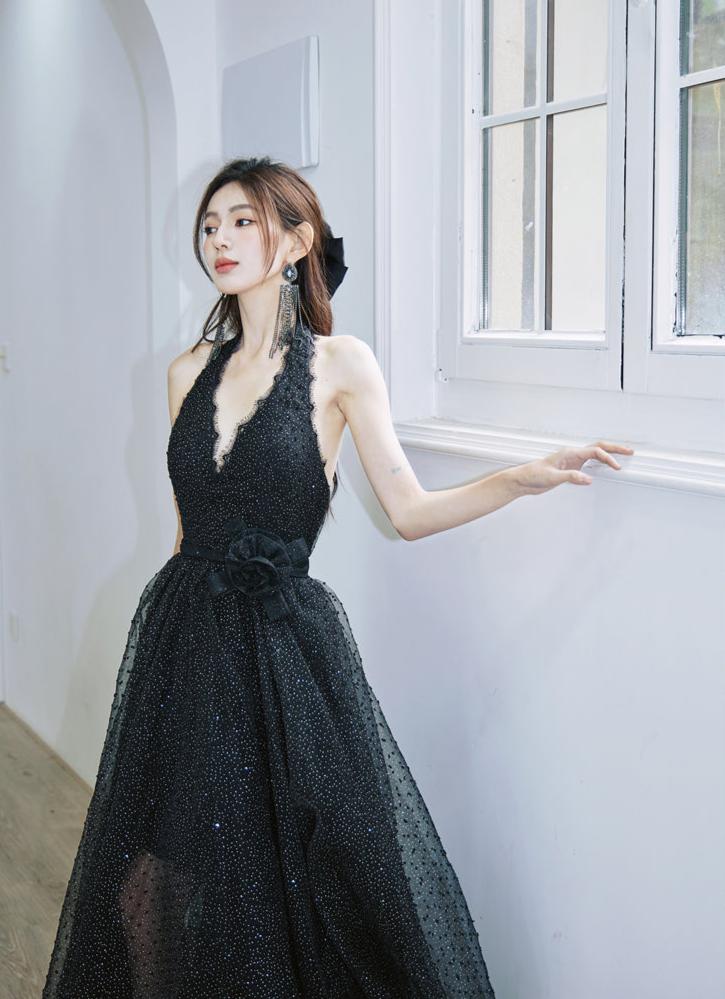 DOLLY Elegant Black French Style Polka Dot V-Neck Sleeveless Long Banquet Dress-IIENA
