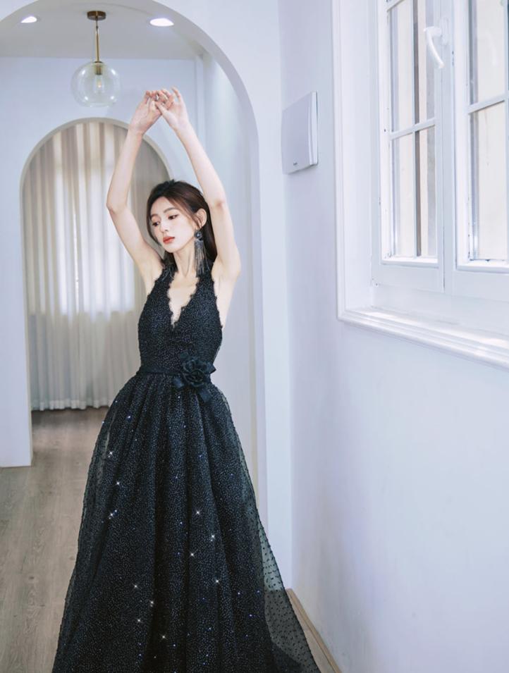 DOLLY Elegant Black French Style Polka Dot V-Neck Sleeveless Long Banquet Dress-IIENA