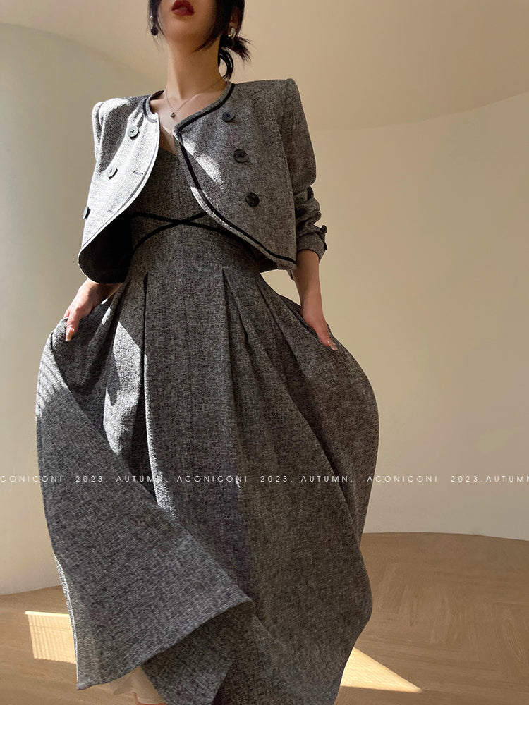 Aconiconi  Elegant gray pleated dress and short jacket - Kawashima Girl
