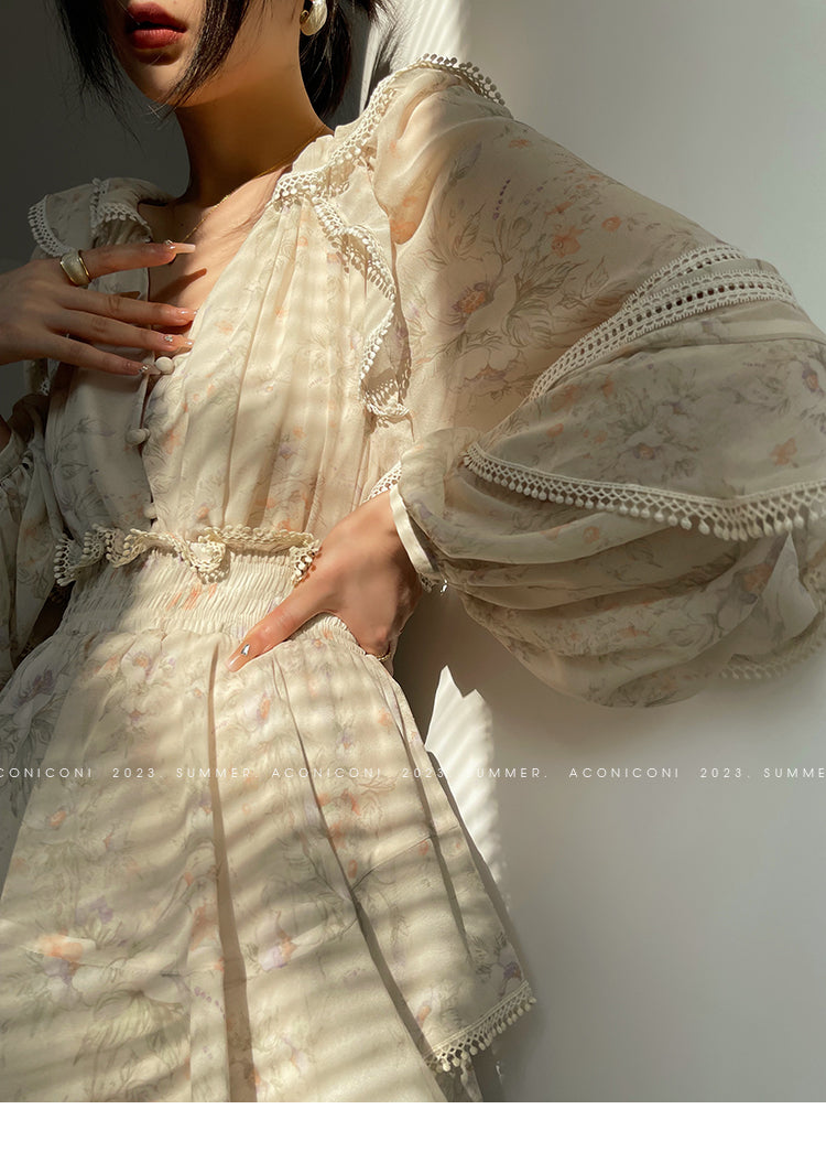 Aconiconi Elegant V-Neck Palace Sleeve Short layered  Dress-Lanshan Qimeng