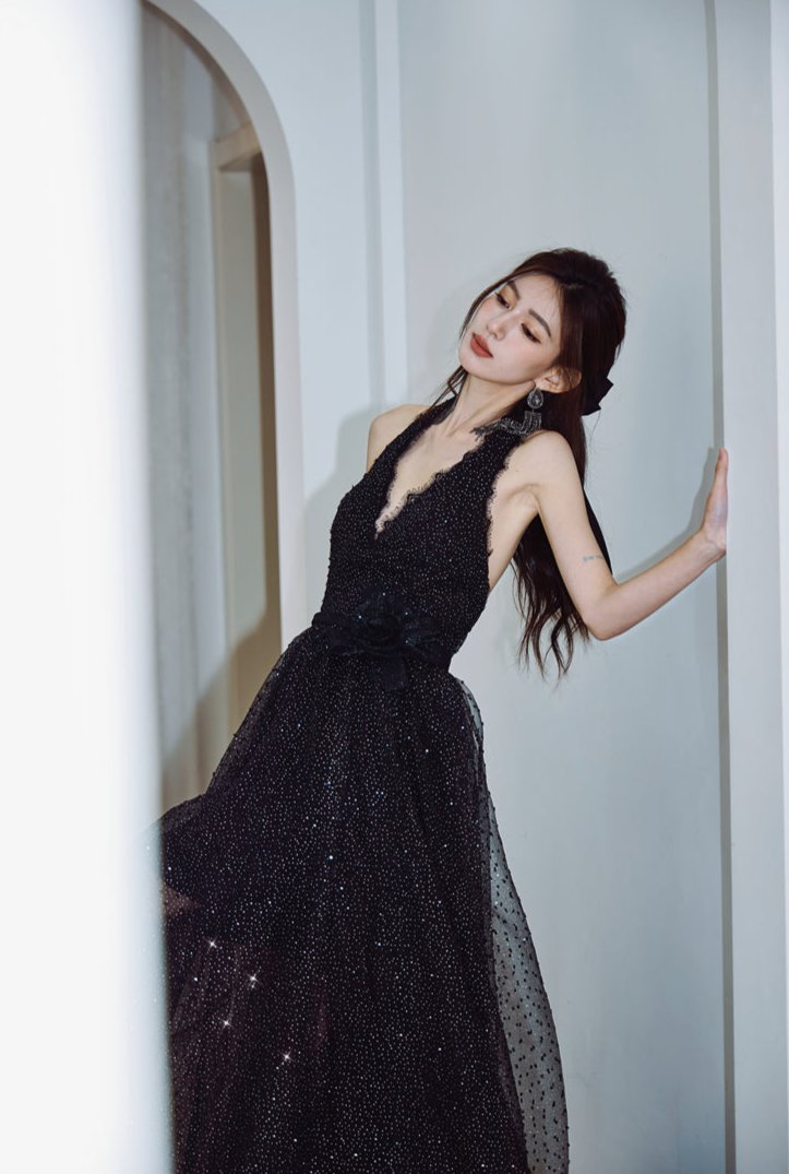 DOLLY Elegant Black French Style Polka Dot V-Neck Sleeveless Long Banquet Dress-IIENA