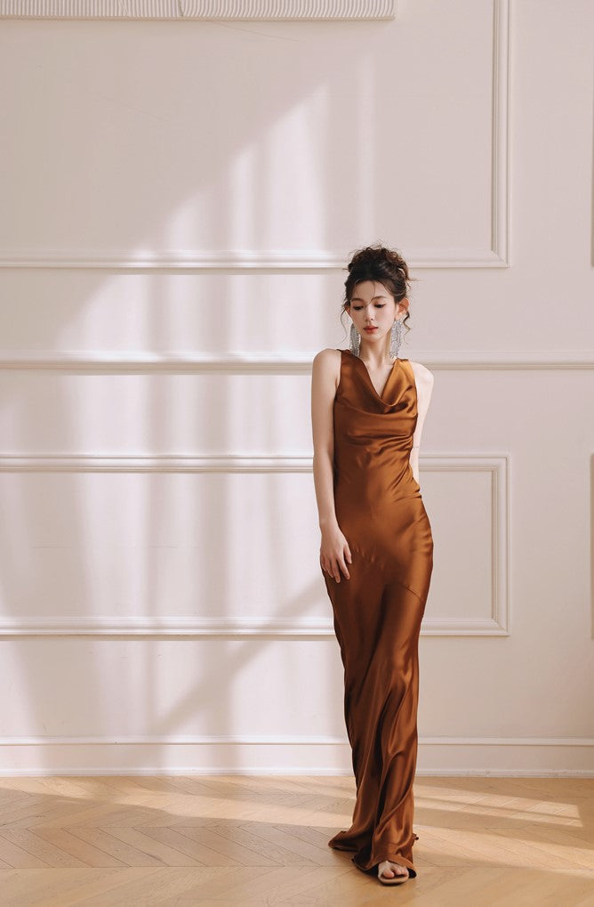 DOLLY Elegant Brown Retro Sleeveless Halter Neck Long Cocktail Dress-GIDDY