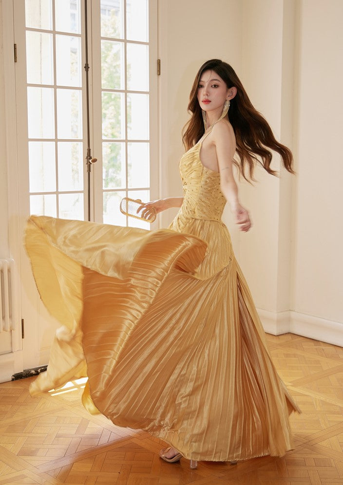 DOLLY Elegant Gold Sleeveless Beaded Pleated Large Swing Dress-GRACIA (V)
