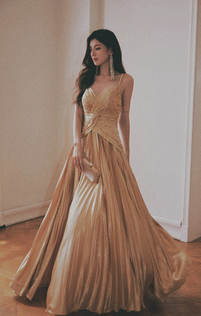 DOLLY Elegant Gold Sleeveless Beaded Pleated Large Swing Dress-GRACIA (V)