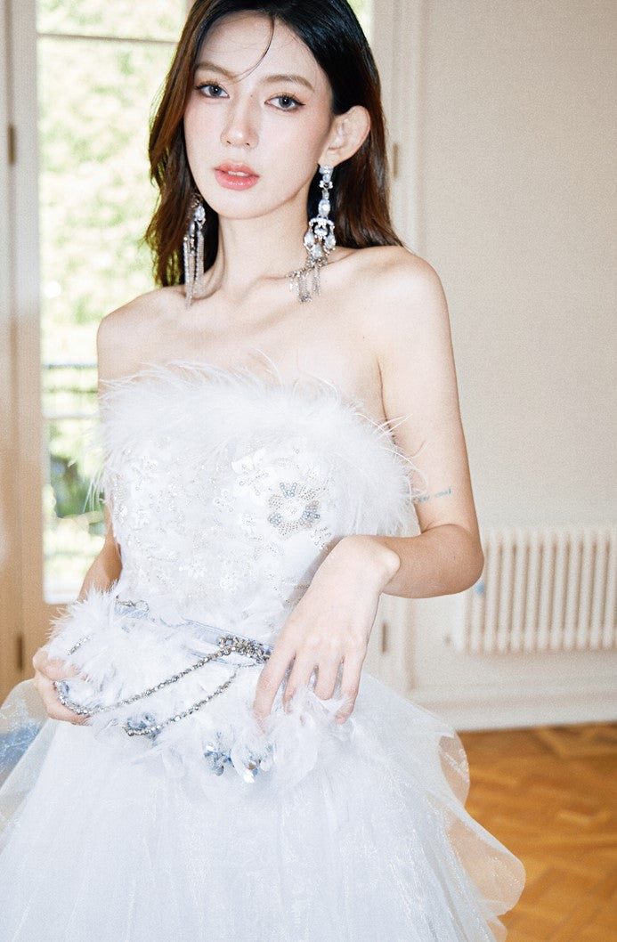 DOLLY Elegant White French Style Feather Chest Wrap Wedding Dress-MARIA (V)