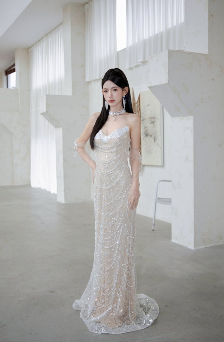 DOLLY Luxury Off White Retro Beaded Tube Top Sequin Long Wedding Dress-MARKU