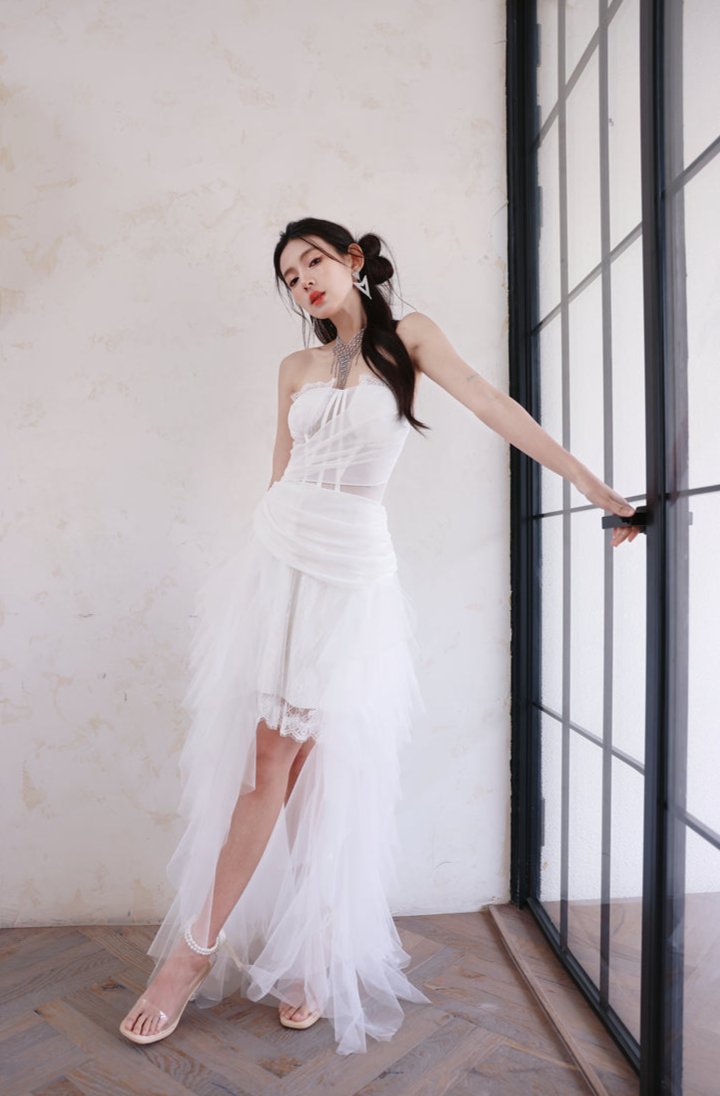 DOLLY Elegant White Two Piece Bandeau Wedding Dress-MUNA