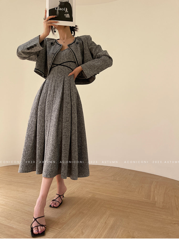 Aconiconi  Elegant gray pleated dress and short jacket - Kawashima Girl