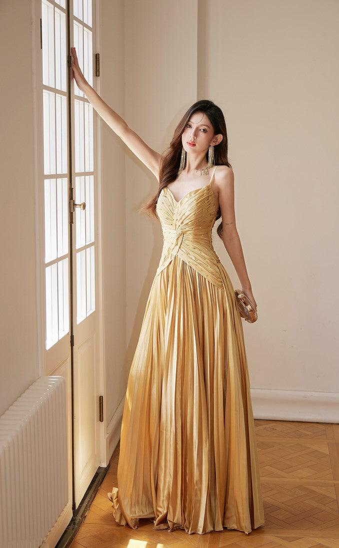 DOLLY Elegant Gold Sleeveless Beaded Pleated Large Swing Dress-GRACIA (V)