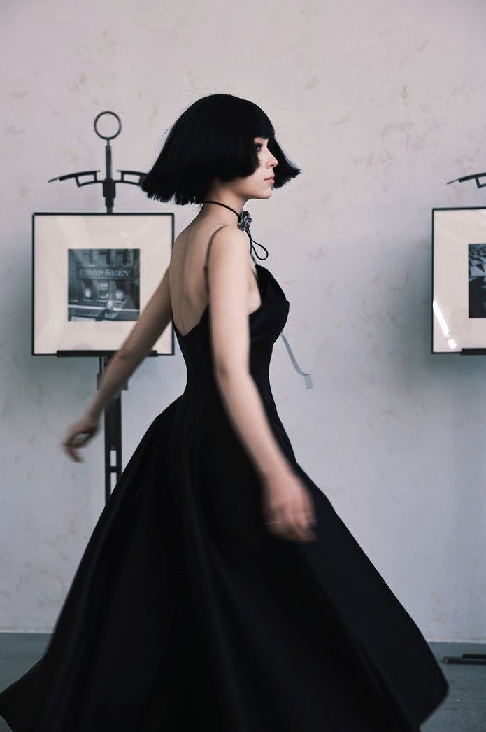 DOLLY Elegant Black French Style V-Neck High Waist A-line Suspender Date Dress-NECHE (V)