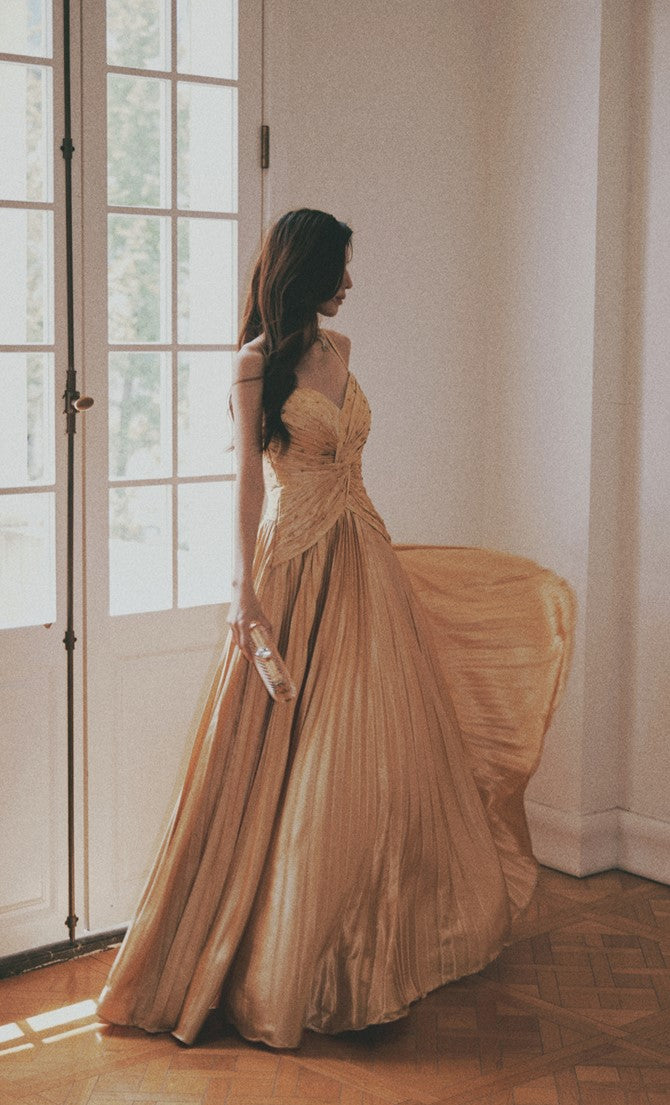 DOLLY Elegant Gold Sleeveless Beaded Pleated Large Swing Dress-GRACIA (V)