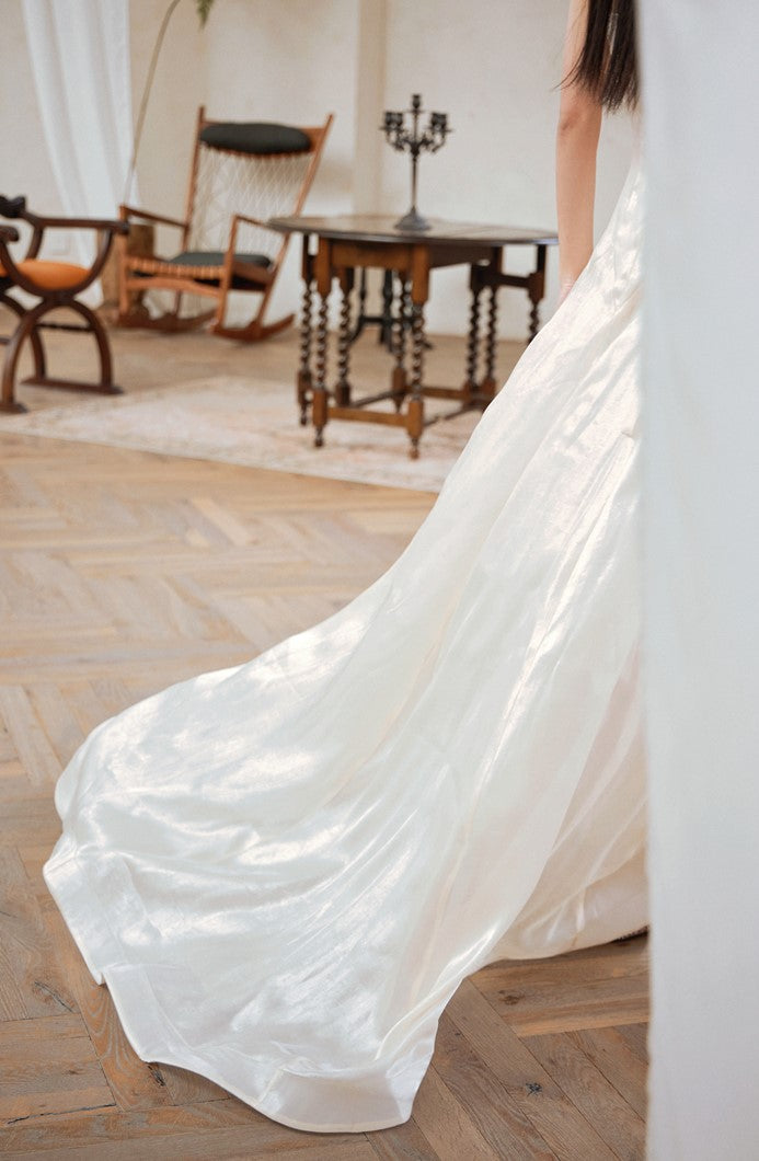 DOLLY High End Cream Sleeveless satin slip flow Wedding Dress-SONNI
