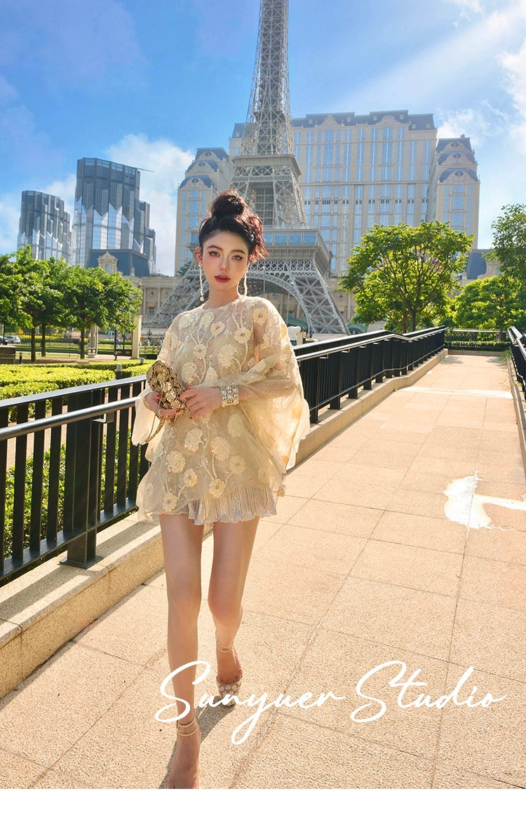 Exquisite Three-dimensional flower cape top + gilt wavy short suit set - Ilyia