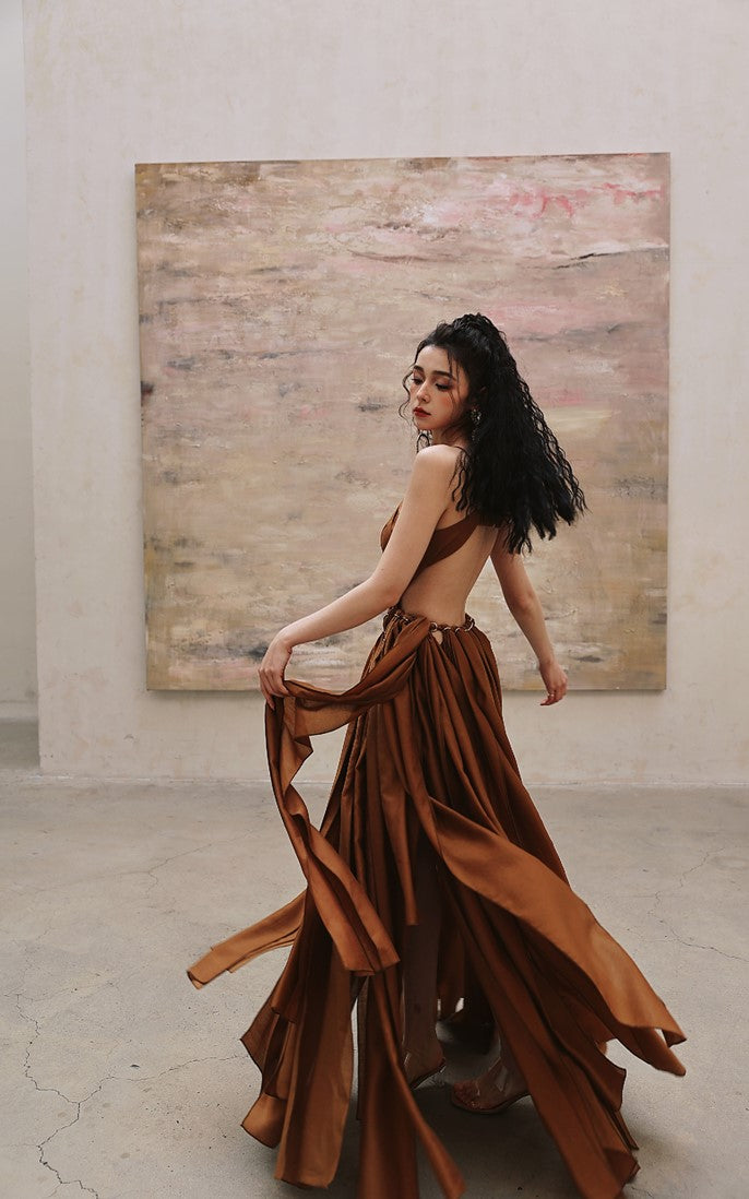 DOLLY Elegant Brown Halter Neck Loose High Waist Pleated Resort Dress-VEe