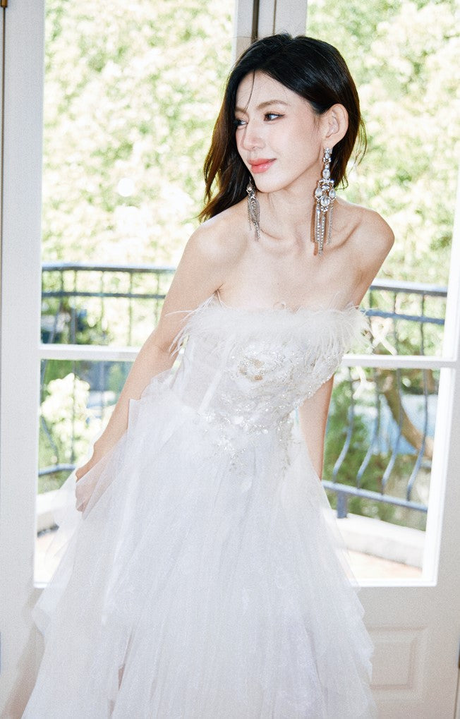 DOLLY Elegant White French Style Feather Chest Wrap Wedding Dress-MARIA (V)