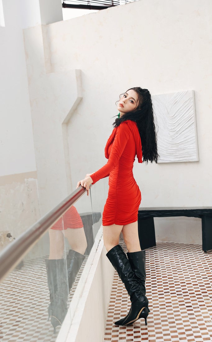 DOLLY Elegant Red Long Sleeve Hooded Slim Fit Hip Hug Short Part Dress-JUDY
