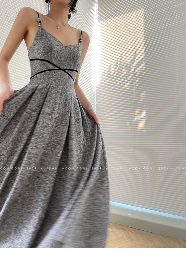 Aconiconi  Elegant gray pleated dress and short jacket - Kawashima Girl