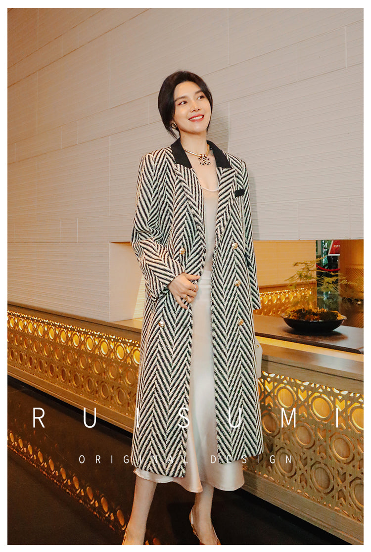 Design sense niche high-end black and white herringbone stitching classic suit collar long coat- Duli