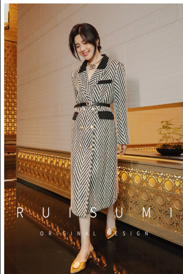 Design sense niche high-end black and white herringbone stitching classic suit collar long coat- Duli