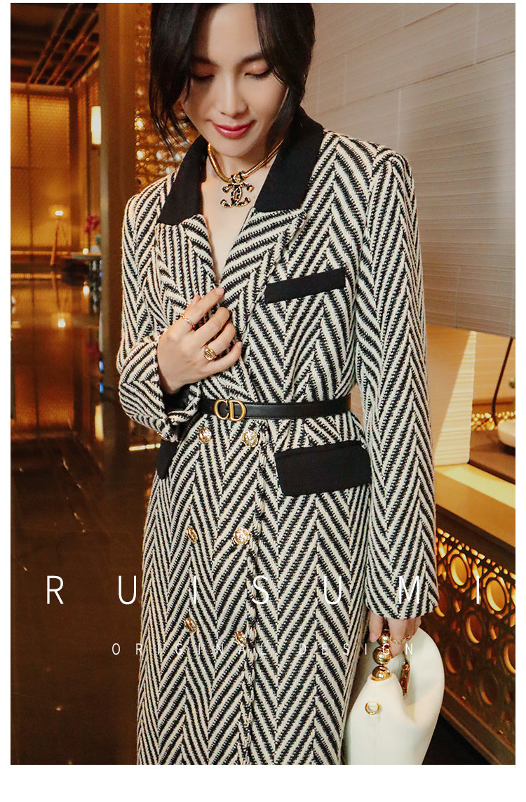 Design sense niche high-end black and white herringbone stitching classic suit collar long coat- Duli
