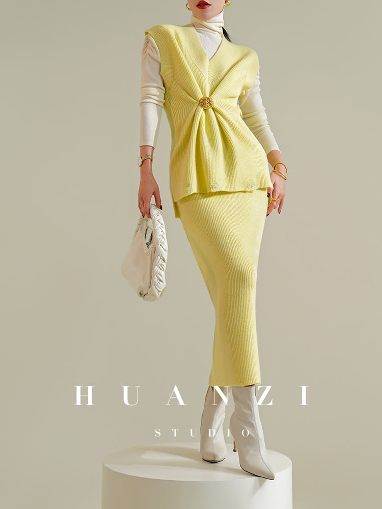 Huanzi custom knitted elegant fashion minimalist lazy V-neck suit fishtail skirt vest cardigan autumn and winter women