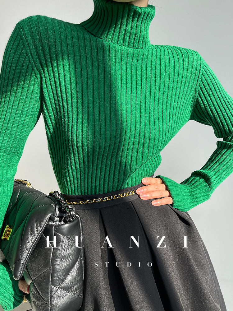 High end pile collar knitted turtleneck sweater -Sulia Painting Green