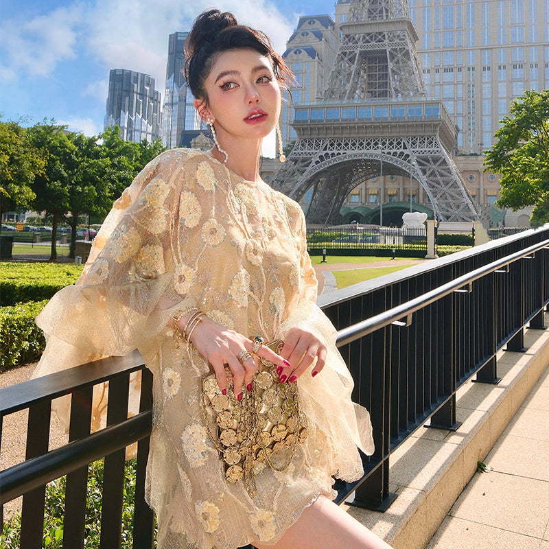 Exquisite Three-dimensional flower cape top + gilt wavy short suit set - Ilyia