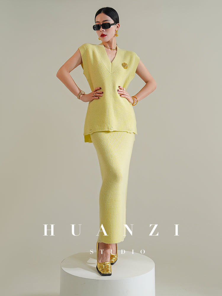 Huanzi custom knitted elegant fashion minimalist lazy V-neck suit fishtail skirt vest cardigan autumn and winter women