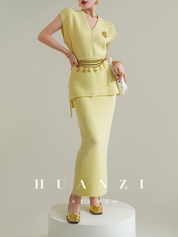 Huanzi custom knitted elegant fashion minimalist lazy V-neck suit fishtail skirt vest cardigan autumn and winter women