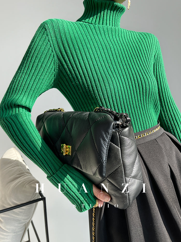 High end pile collar knitted turtleneck sweater -Sulia Painting Green