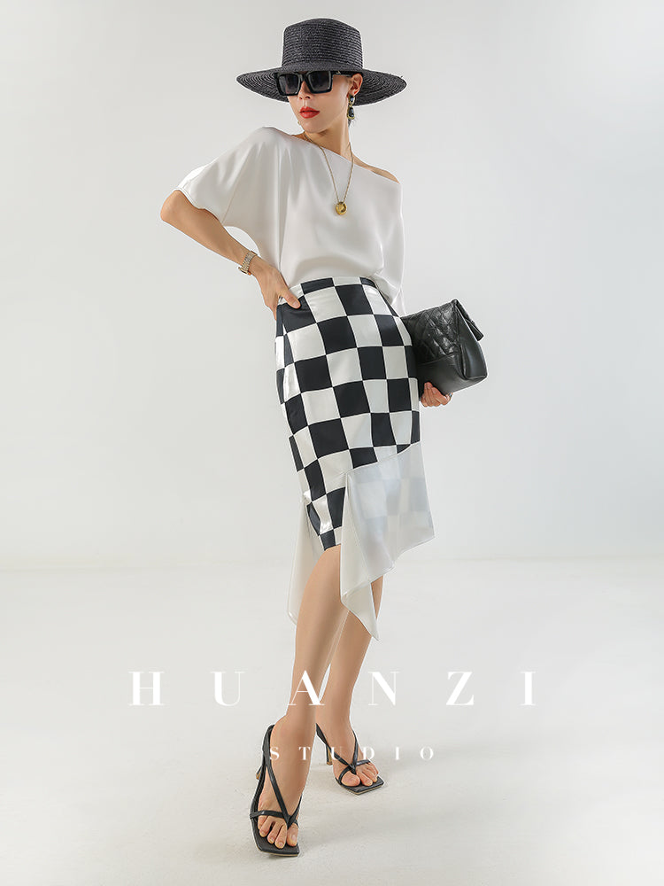 Huanzi custom triacetic acid silk checkerboard irregular black and white skirt - Rota