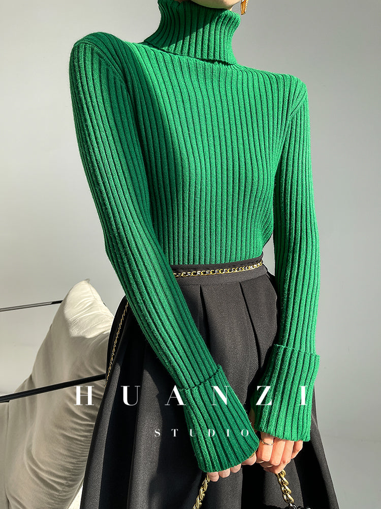 High end pile collar knitted turtleneck sweater -Sulia Painting Green