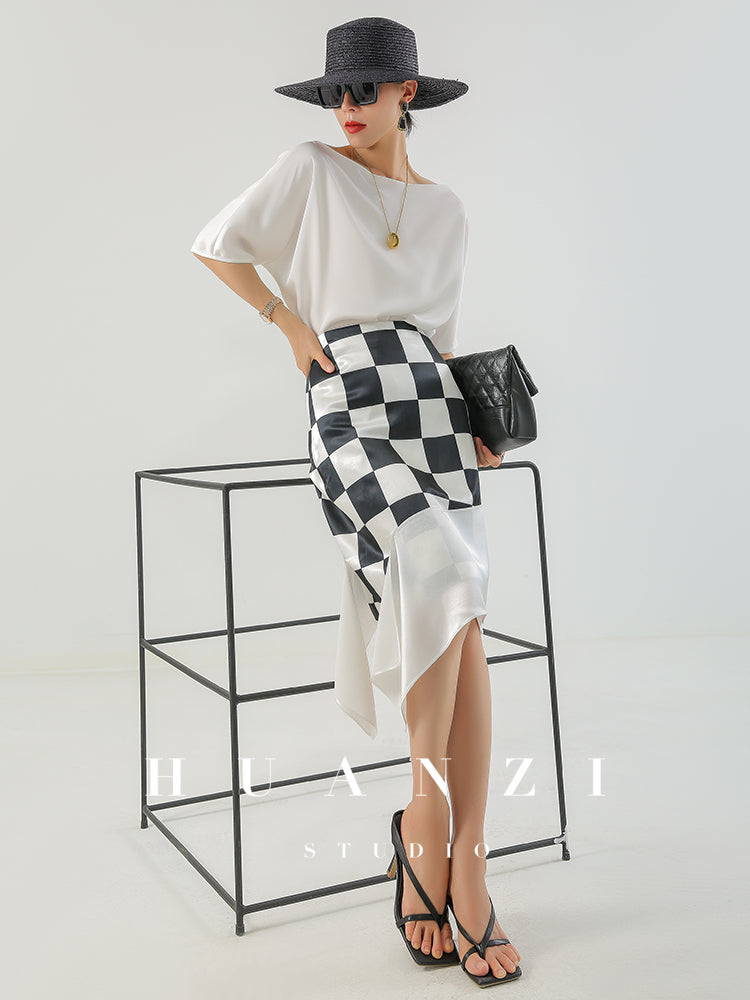 Huanzi custom triacetic acid silk checkerboard irregular black and white skirt - Rota
