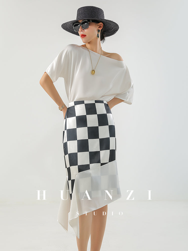 Huanzi custom triacetic acid silk checkerboard irregular black and white skirt - Rota
