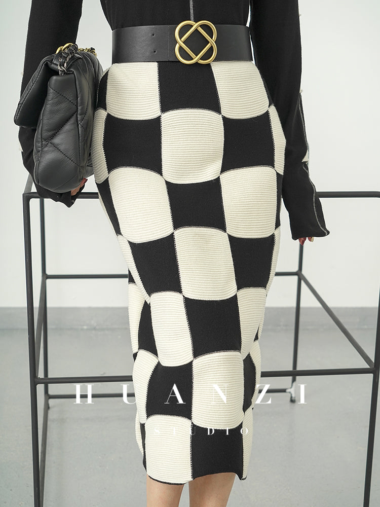 Huanzi classic black and white checkerboard high waist slim knitted fishtail skirt for women- Tiloa
