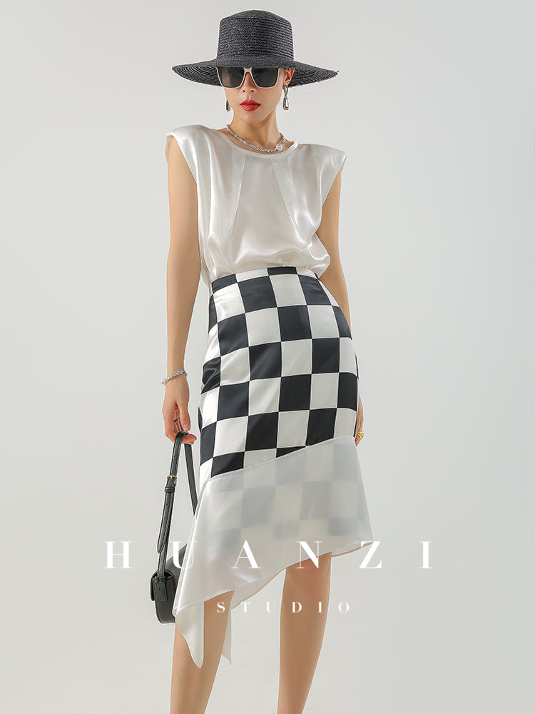 Huanzi custom triacetic acid silk checkerboard irregular black and white skirt - Rota