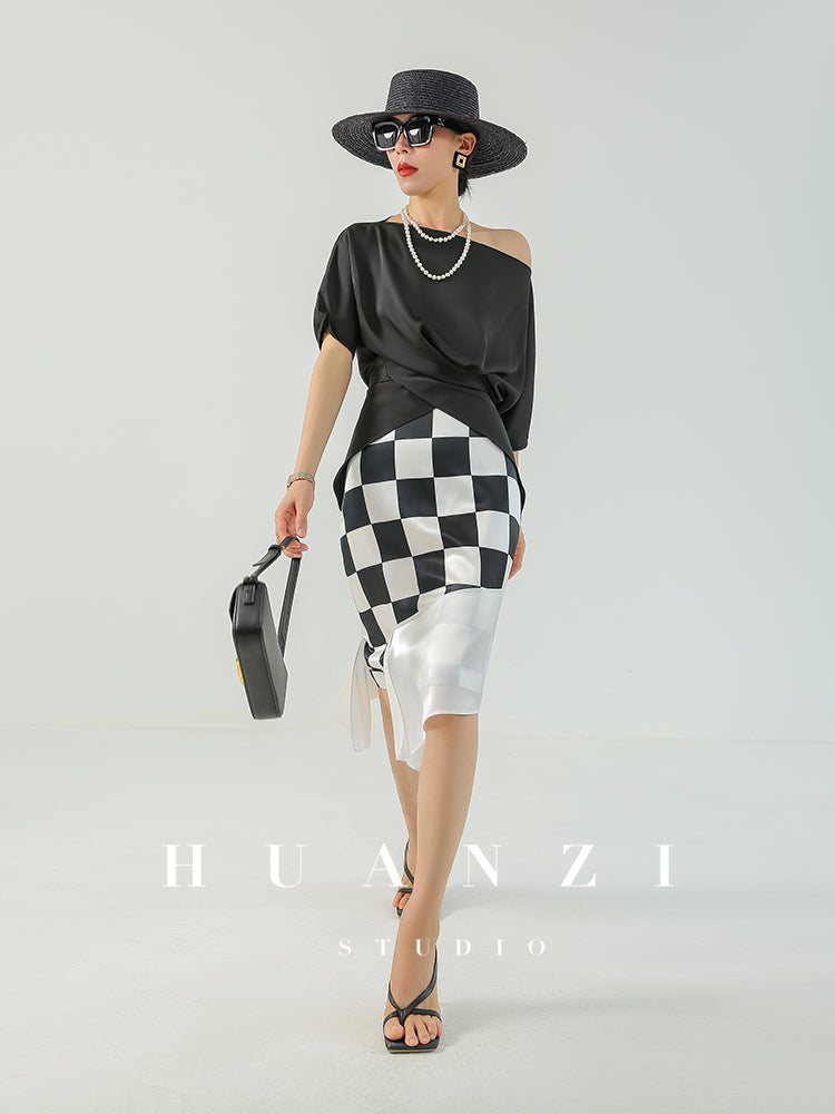 Huanzi custom triacetic acid silk checkerboard irregular black and white skirt - Rota