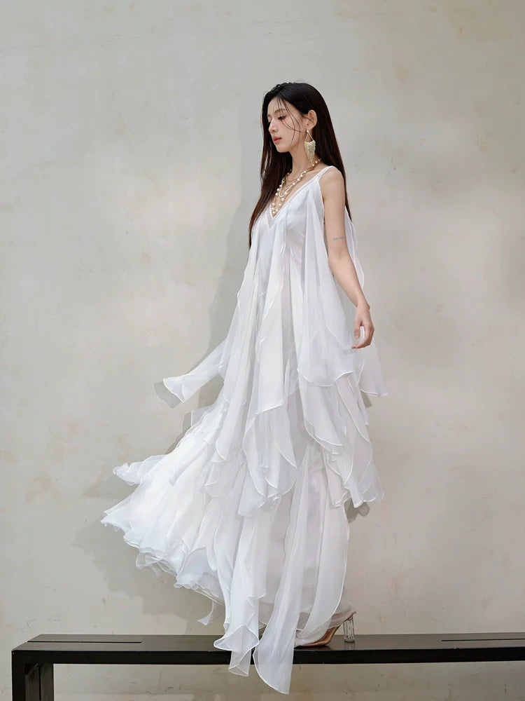 DOLLY Luxury White V-Neck Sleeveless Loose Ruffle Wedding Dress-Yola