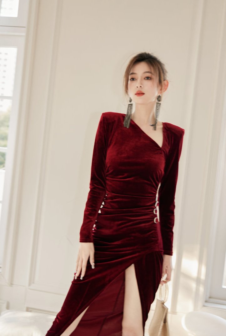 DOLLY Elegant Burgundy V-Neck Long Sleeve Velvet Long Slit Formal Dinner Dress-HAZEL