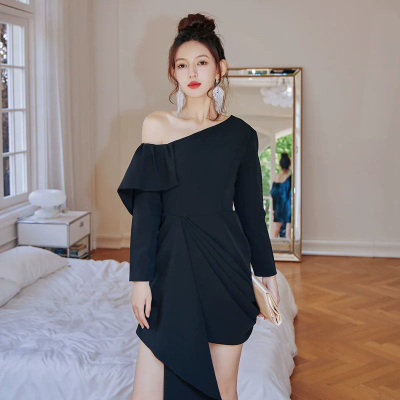 DOLLY Luxury Black Pleated One Shoulder Long Sleeve Irregular Midi Dress-RAIN