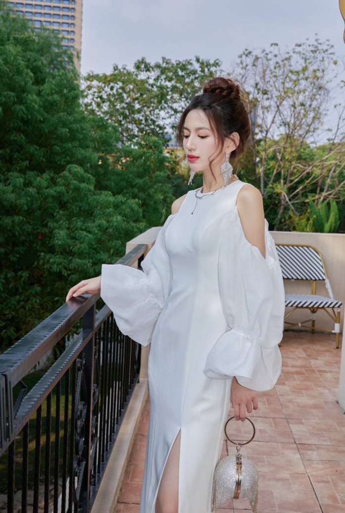 DOLLY Elegant White Retro Style Crew Neck Bubble Sleeves Long Slit Dress-RAIN