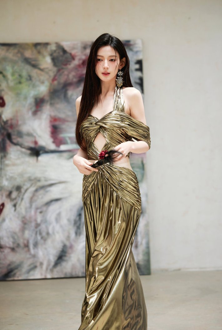 DOLLY Luxury Retro Gold Sleeveless Halter High Waist Long Slit Dress-Goldie