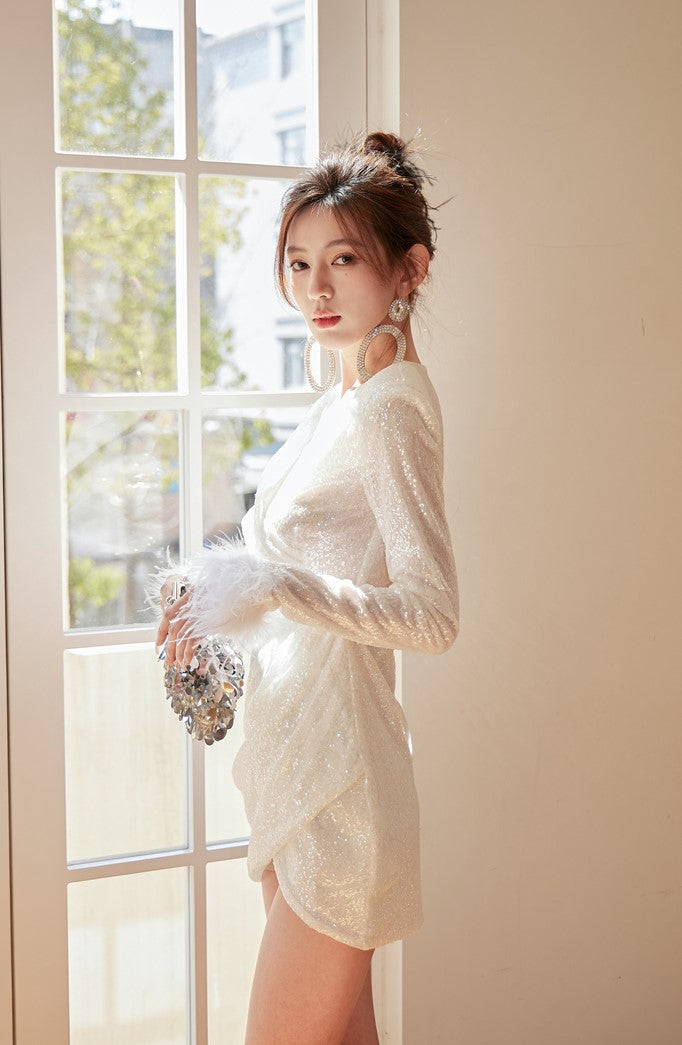 DOLLY Elegant White Crew Neck Long Sleeve Short Sequin Sexy Birthday Dress-LAYLA