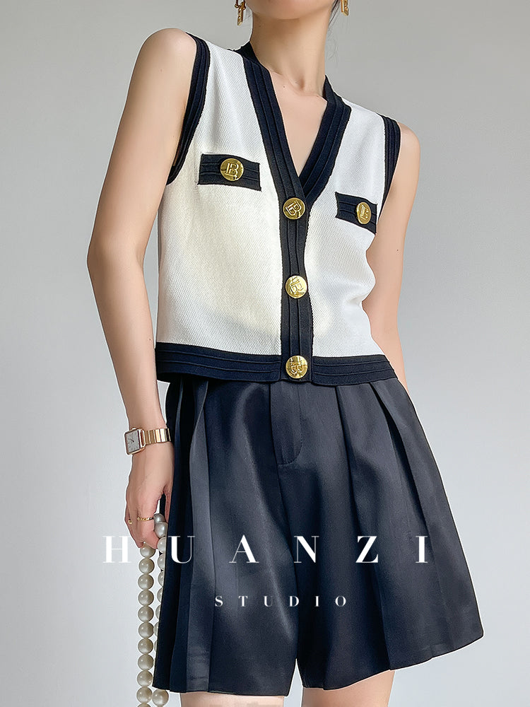 Huanzi custom V-neck knitting sleeveless blakc abd white top - Chiae