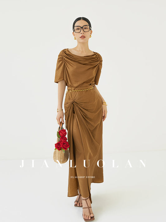 Huanzi custom pleated short-sleeved top + high-waisted heavy kneaded pleated shape split skirt suit