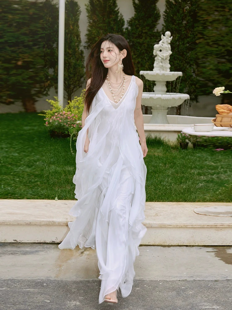 DOLLY Luxury White V-Neck Sleeveless Loose Ruffle Wedding Dress-Yola