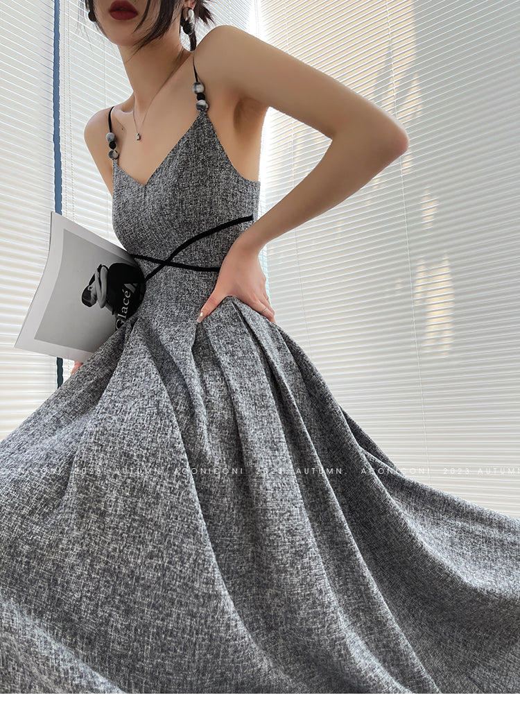 Aconiconi  Elegant gray pleated dress and short jacket - Kawashima Girl