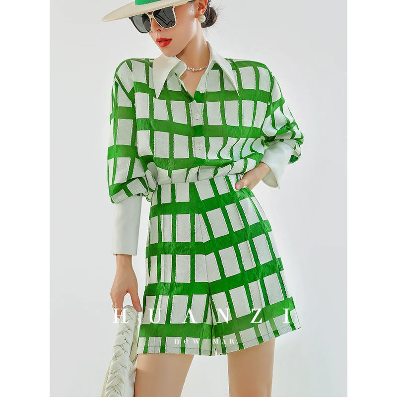 Huanzi jacquard plaid brushed green high waist short shirt - Guk