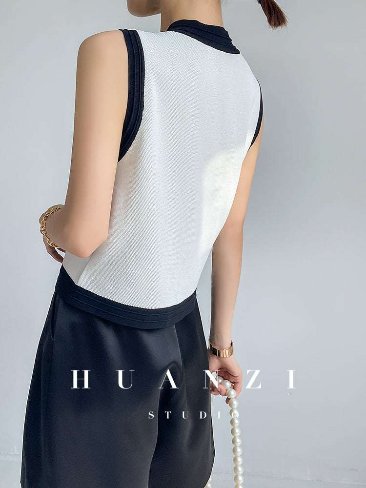 Huanzi custom V-neck knitting sleeveless blakc abd white top - Chiae