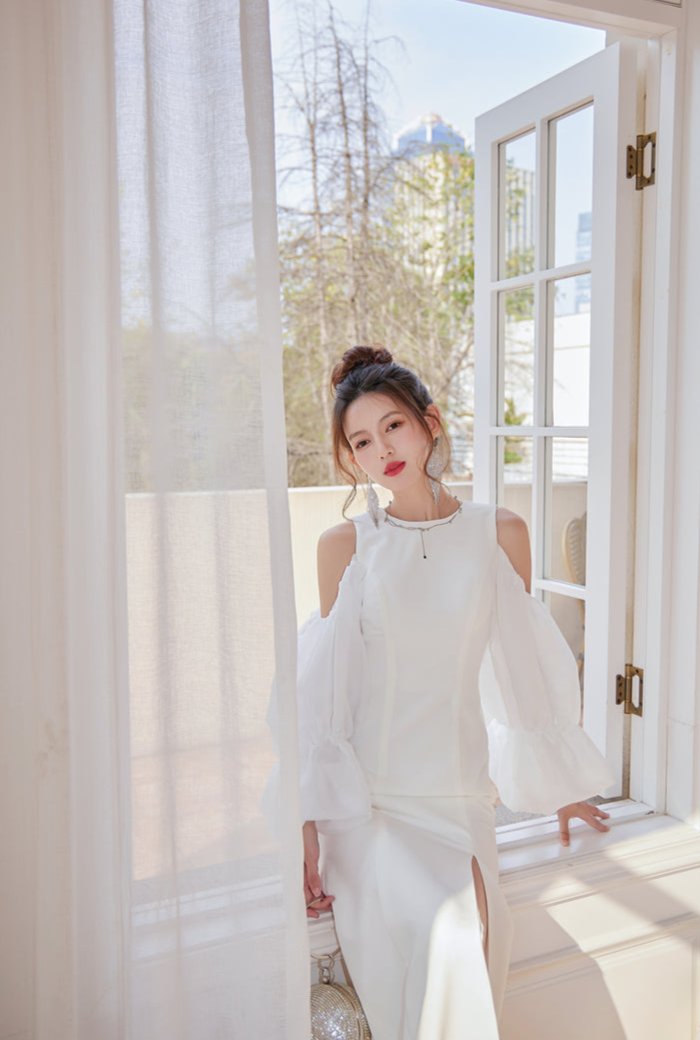 DOLLY Elegant White Retro Style Crew Neck Bubble Sleeves Long Slit Dress-RAIN